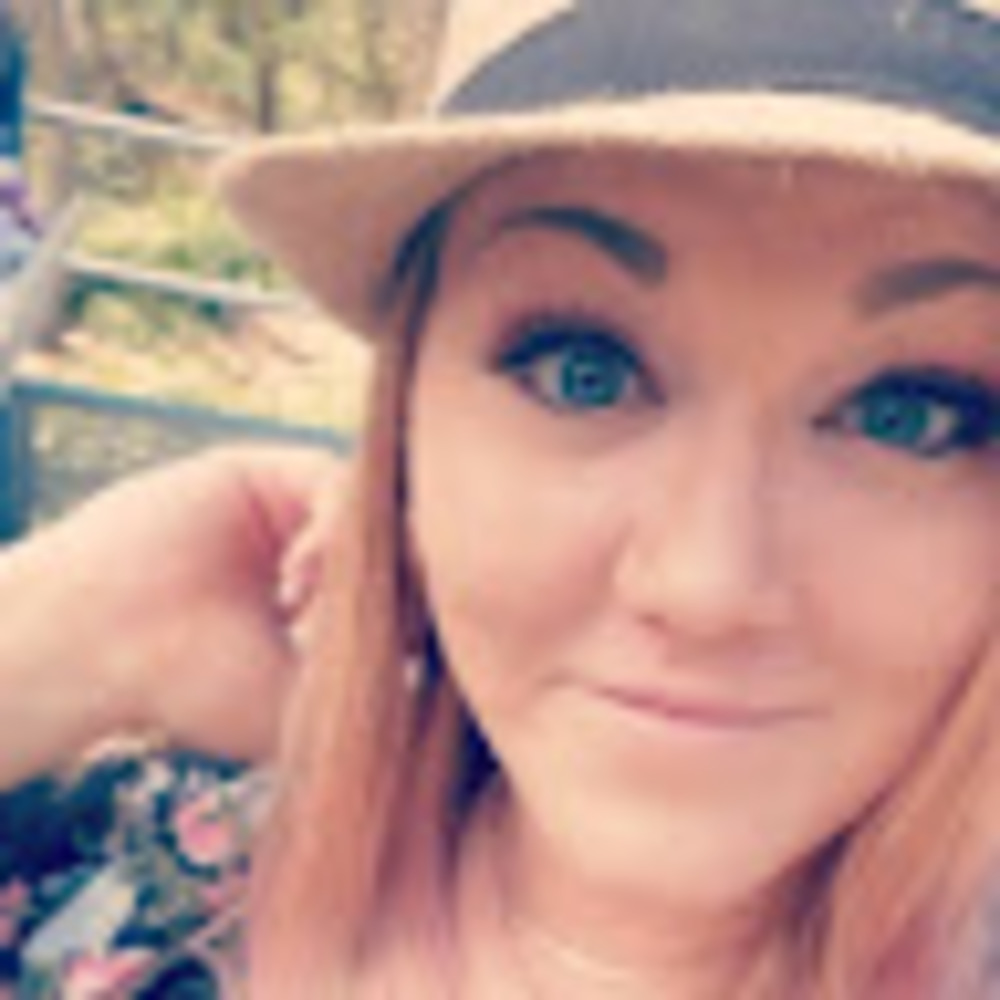 Meet your Posher, Holly